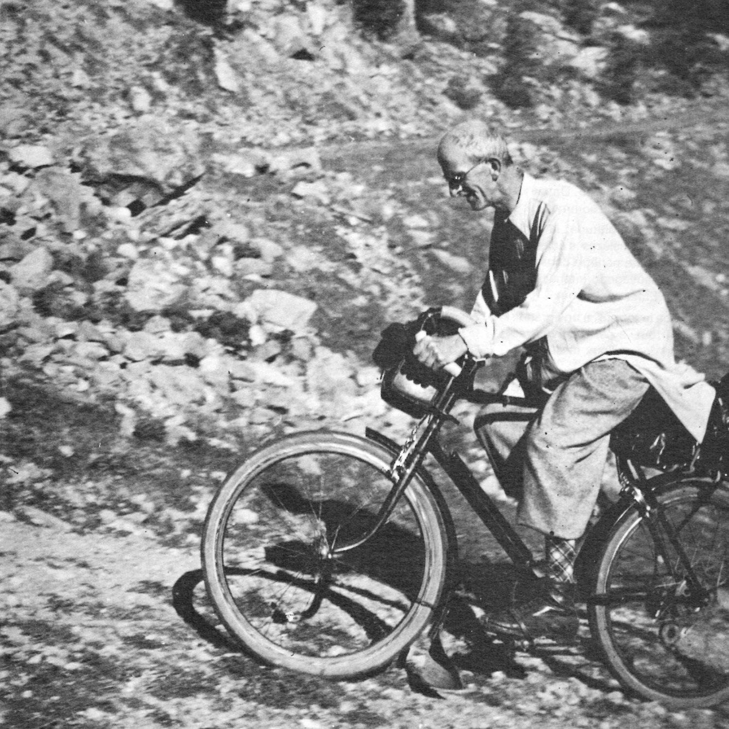 Maurice Maître climbing the Col du Parpaillon over military mule paths in the early 1930s. His 650B bike is equipped with a Cyclo derailleur, two frame mounted brakes and an additional d.jpg