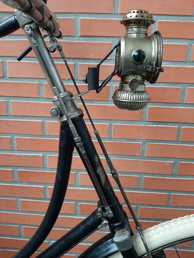 DZ 1919 balhoofd rechts.jpg