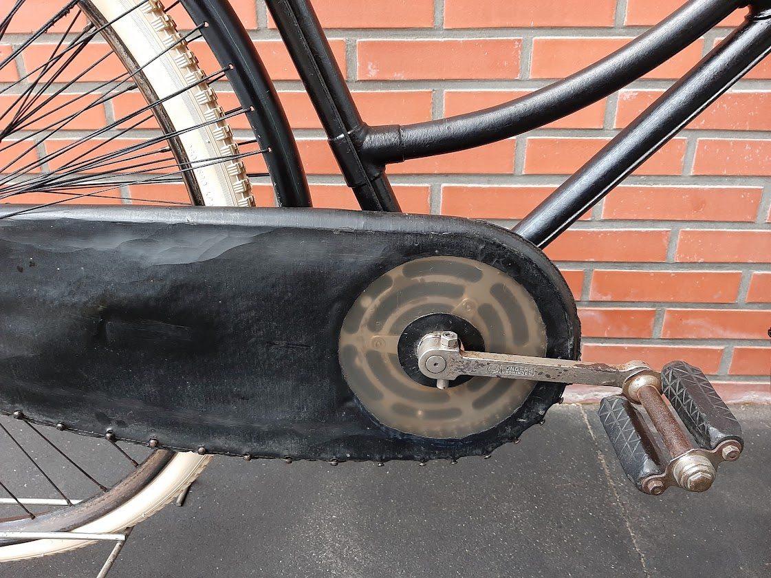 DZ 1919 gerest. kettingkast.jpg