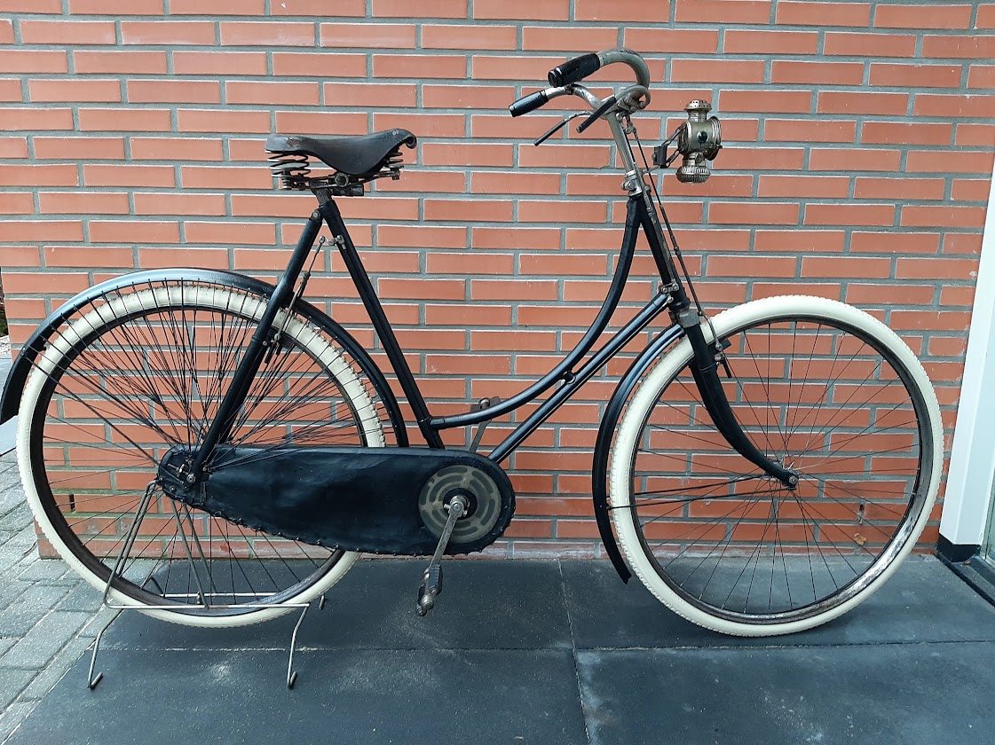 DZ 1919 gerest. rechts.jpg