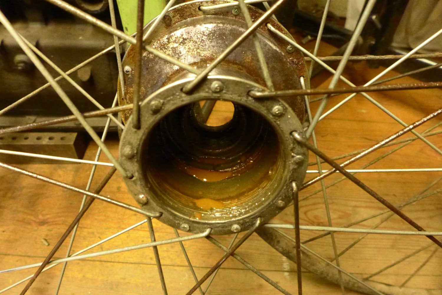 water in de versnellingsnaaf.JPG