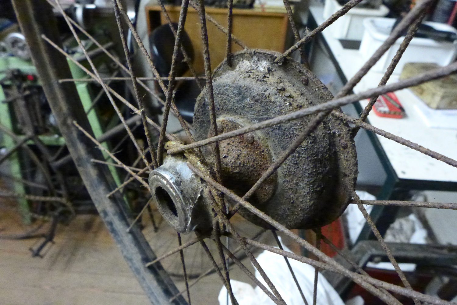 zwaar verroeste voornaaf.JPG