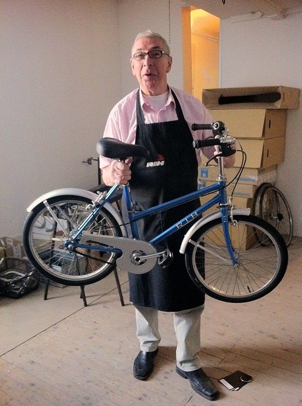 vd kaay en RIH kinderfiets.jpg