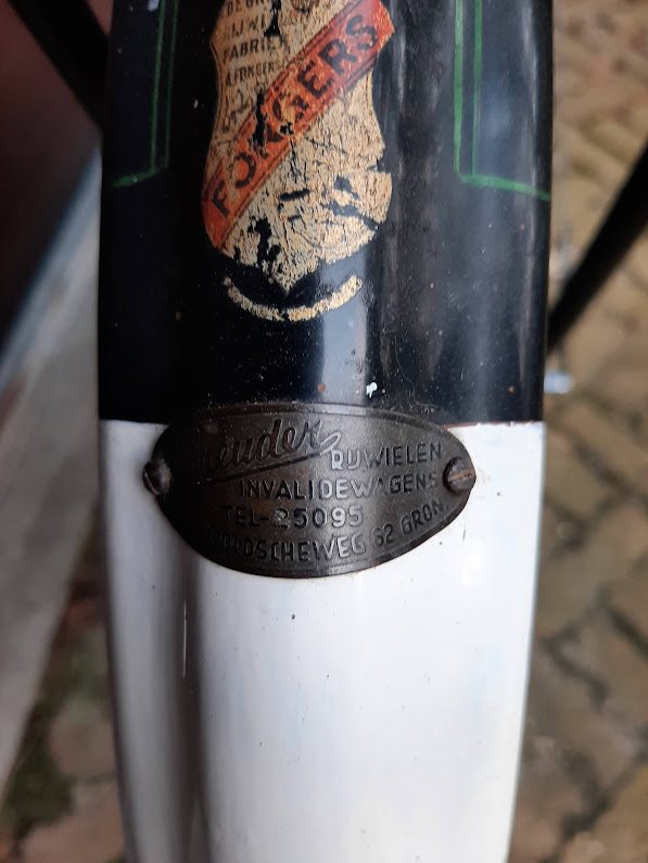 BB 1946 dealerplaatje Schreuder.jpg