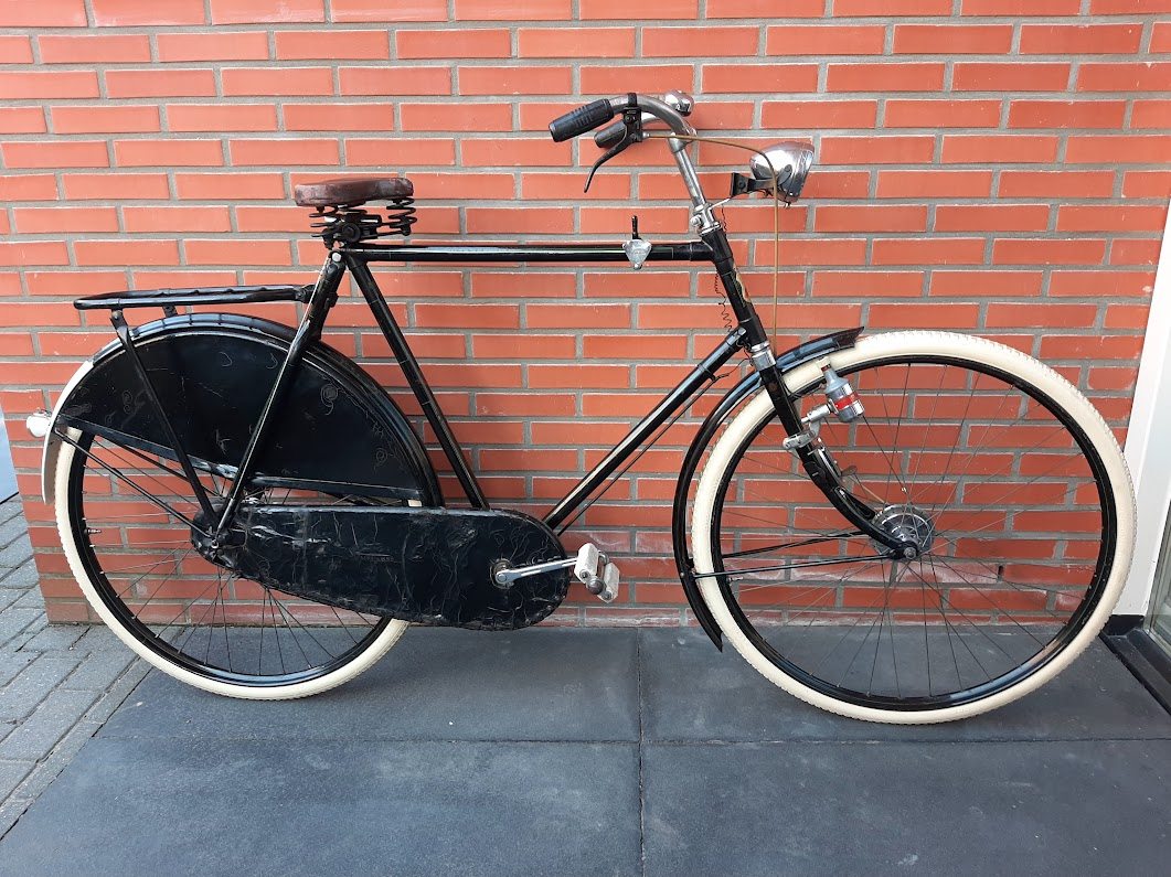 BB60 rechts ger..jpg