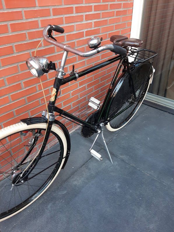 BB60 schuin voor ger..jpg