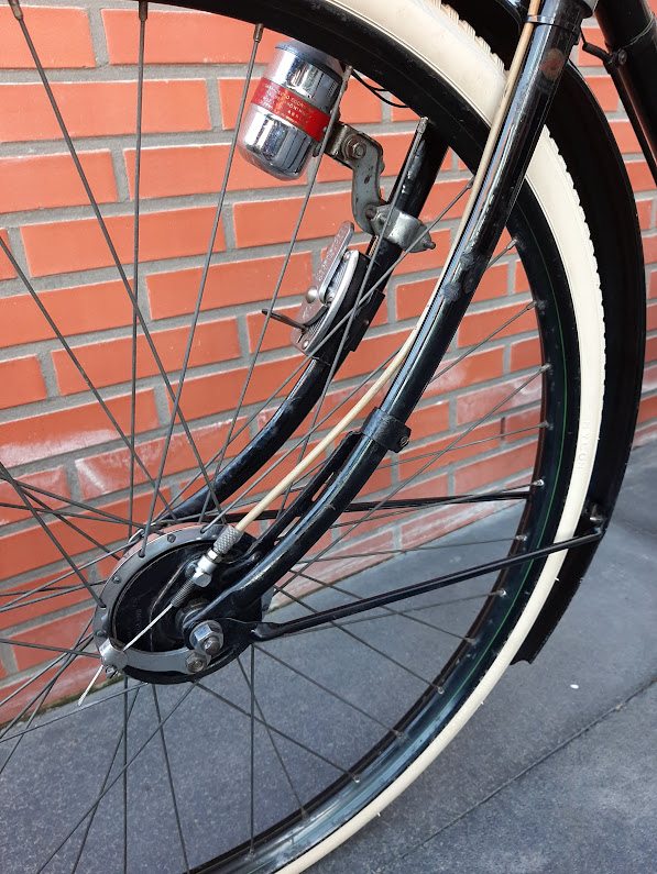 BB60 voorwiel ger..jpg