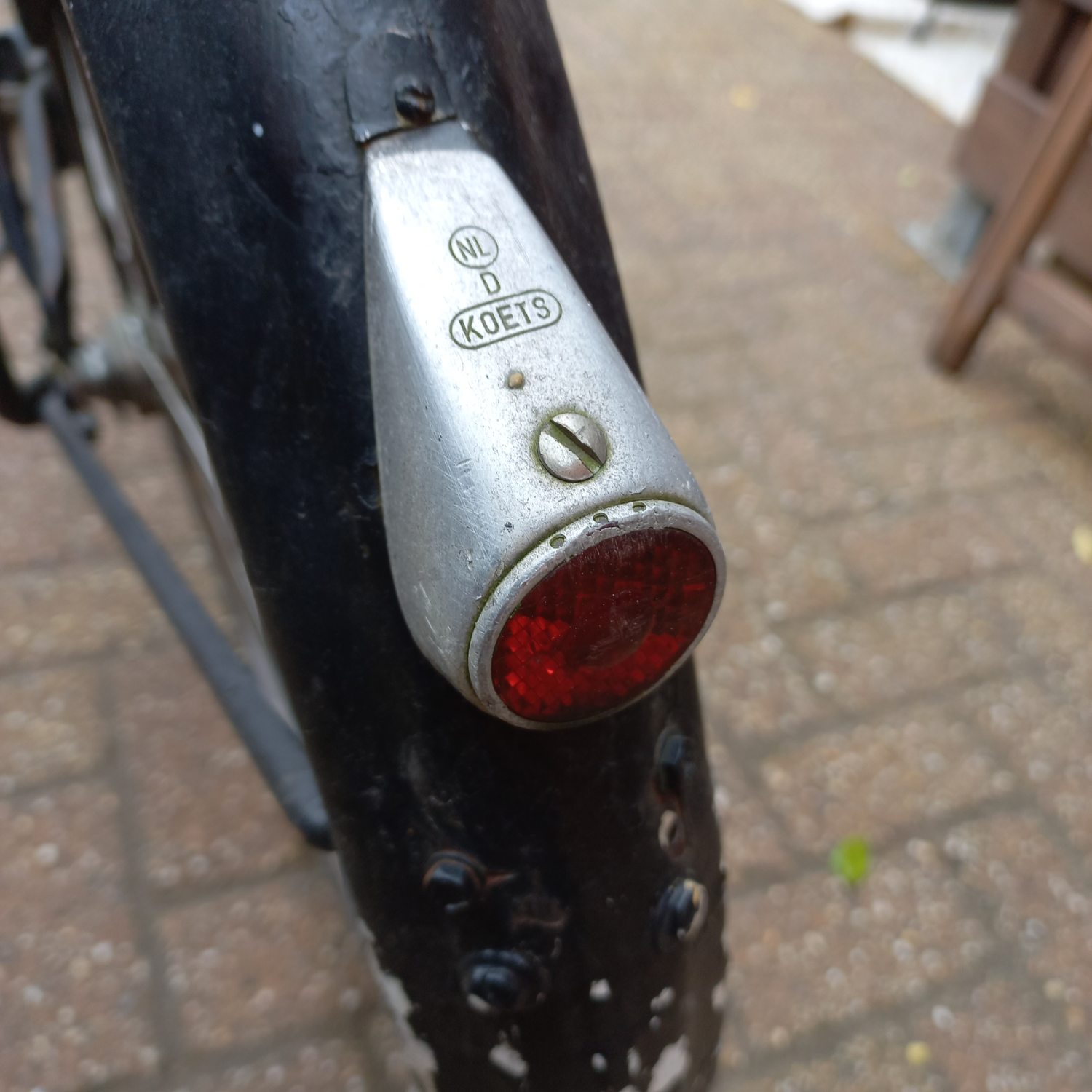 Ik heb vandaag een fiets gekocht die een koets type D achterlicht heeft