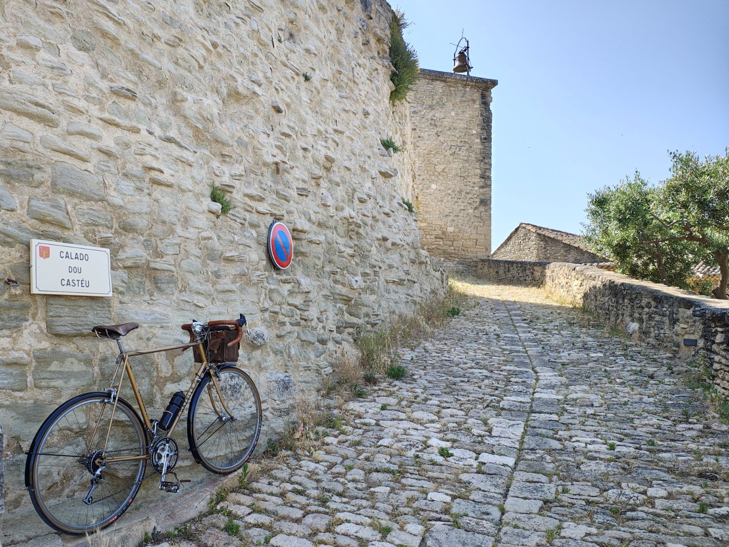 Saumane-de-Vaucluse juni '25.jpg