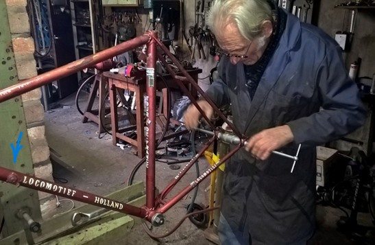 aangesokdeerd nokje locomotief.jpg