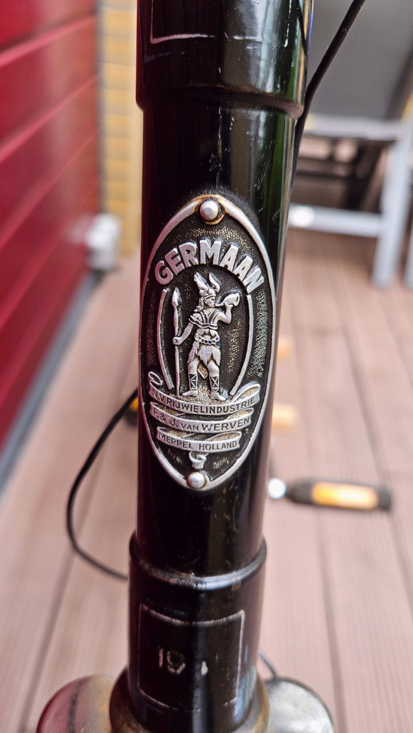 04. Germaan balhoofdplaatje.jpg