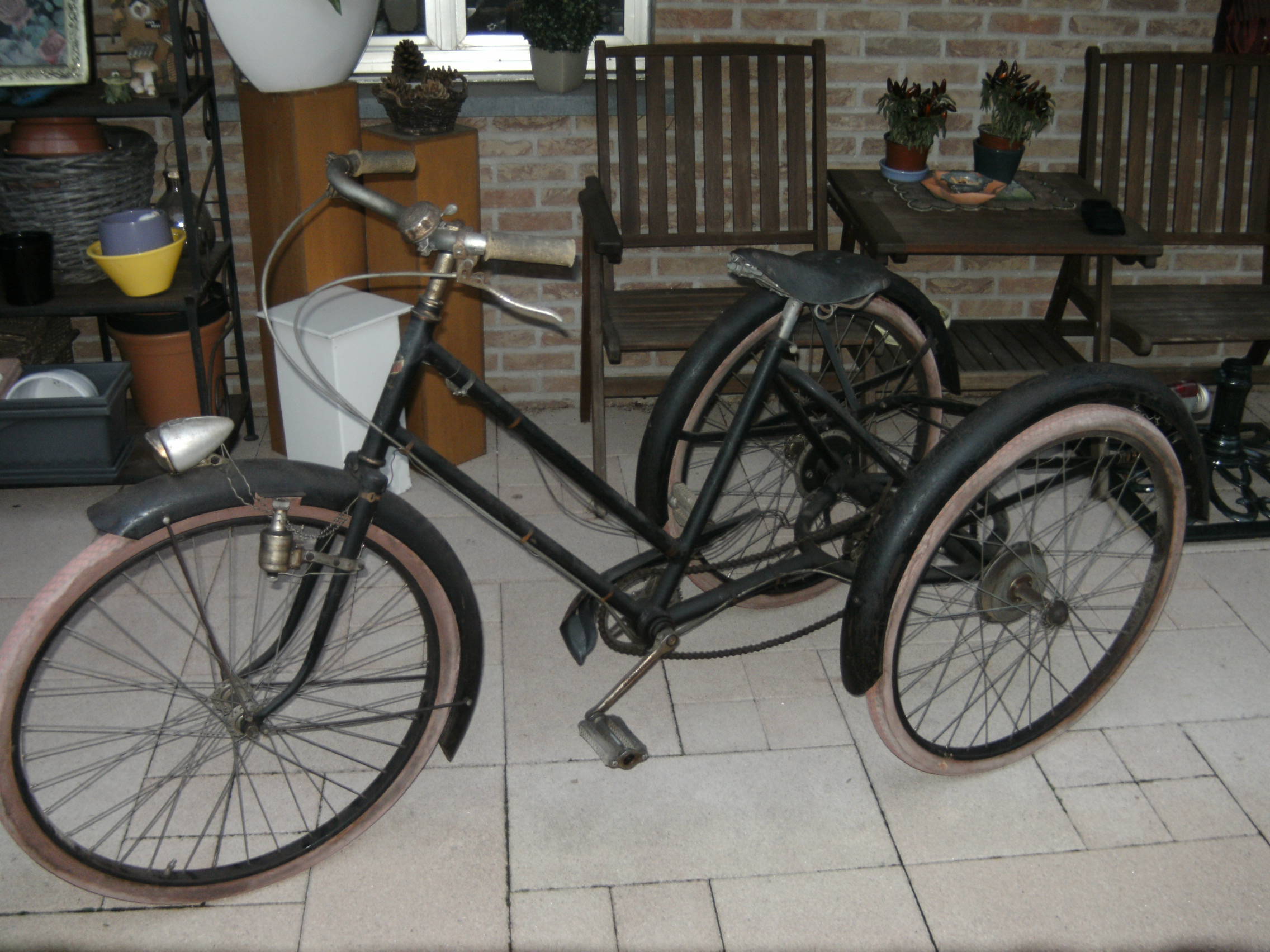 POIRIER DRIEWIELER (France) 001.jpg