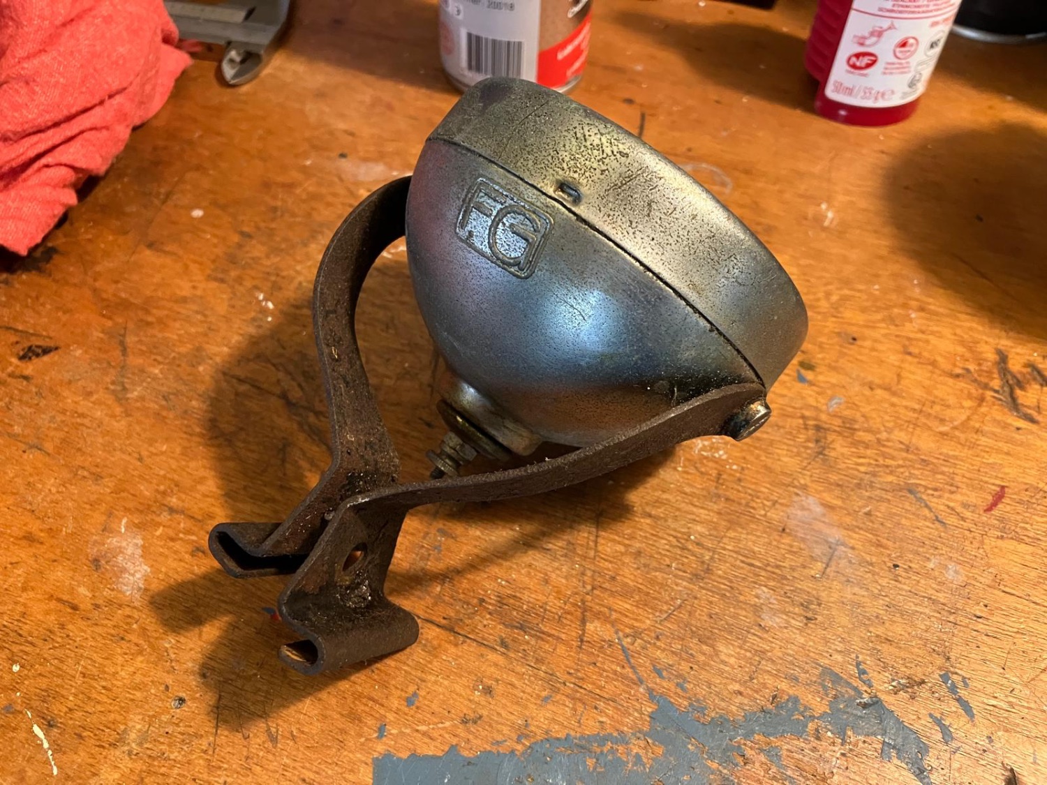 Koplamp blijkt toch van Fongers te zijn! Hij zat ondersteboven gemonteerd.