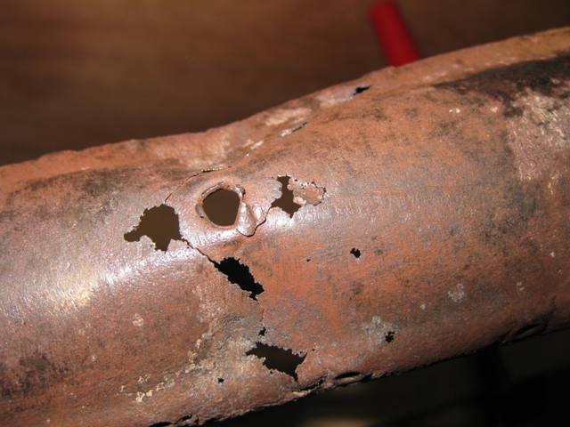 Het hoogste bevestigingspunt na verwijdering verf en lak...