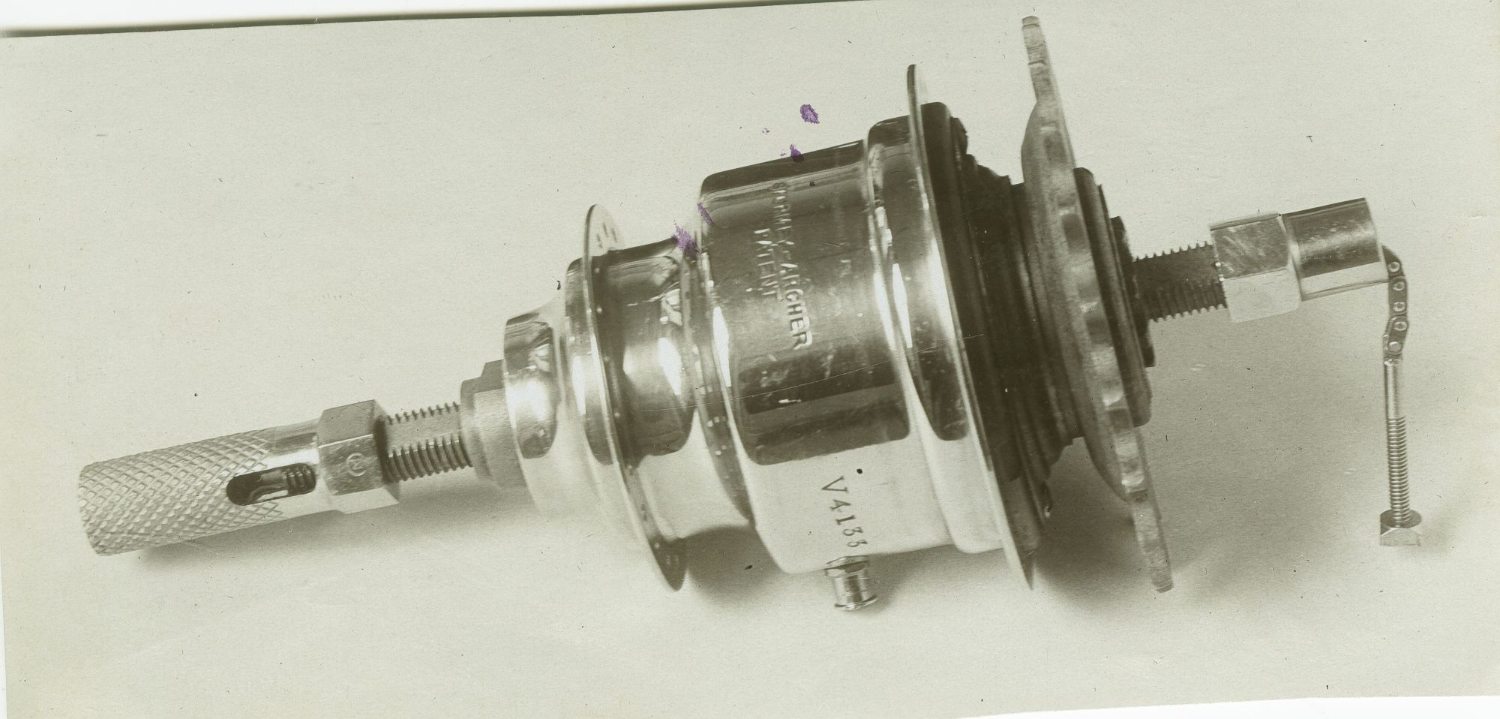 Eerste model begin 1908    Bron: beeldbank Groningen