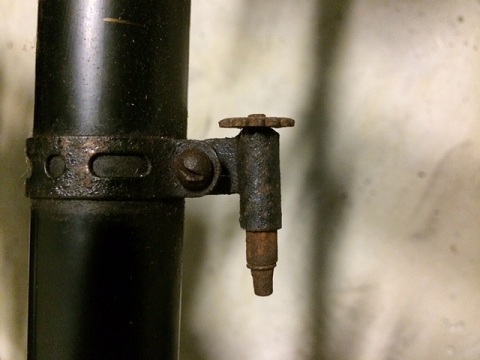 Fietspomphouder boven.jpg