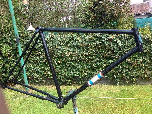 de kader is af nu nog in elkaar plaatsen