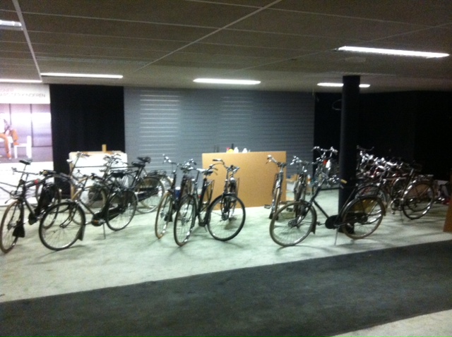 foto Gazelles in showroom dec12.JPG