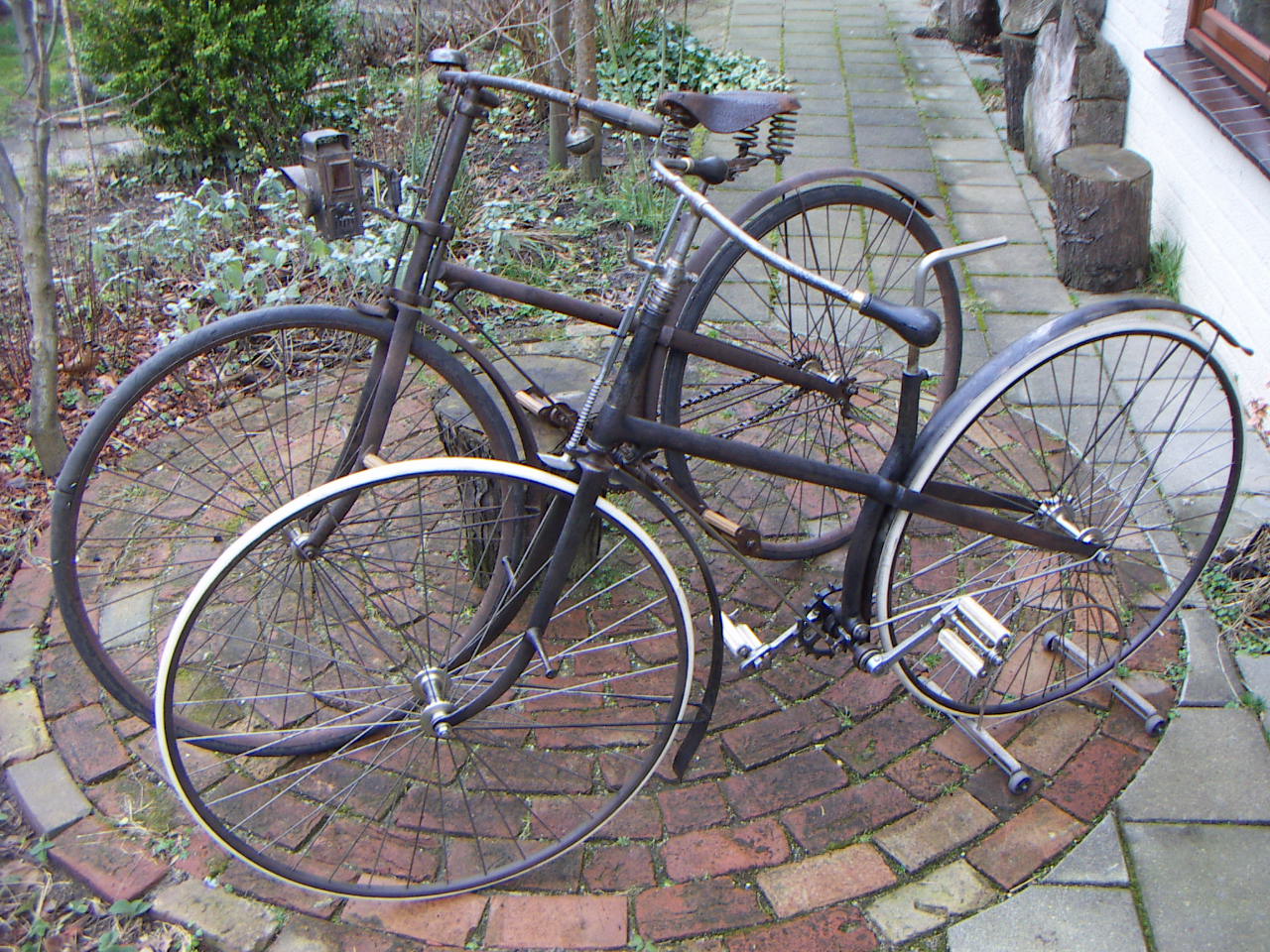 Clément en Hirondelle rond 1887-1889