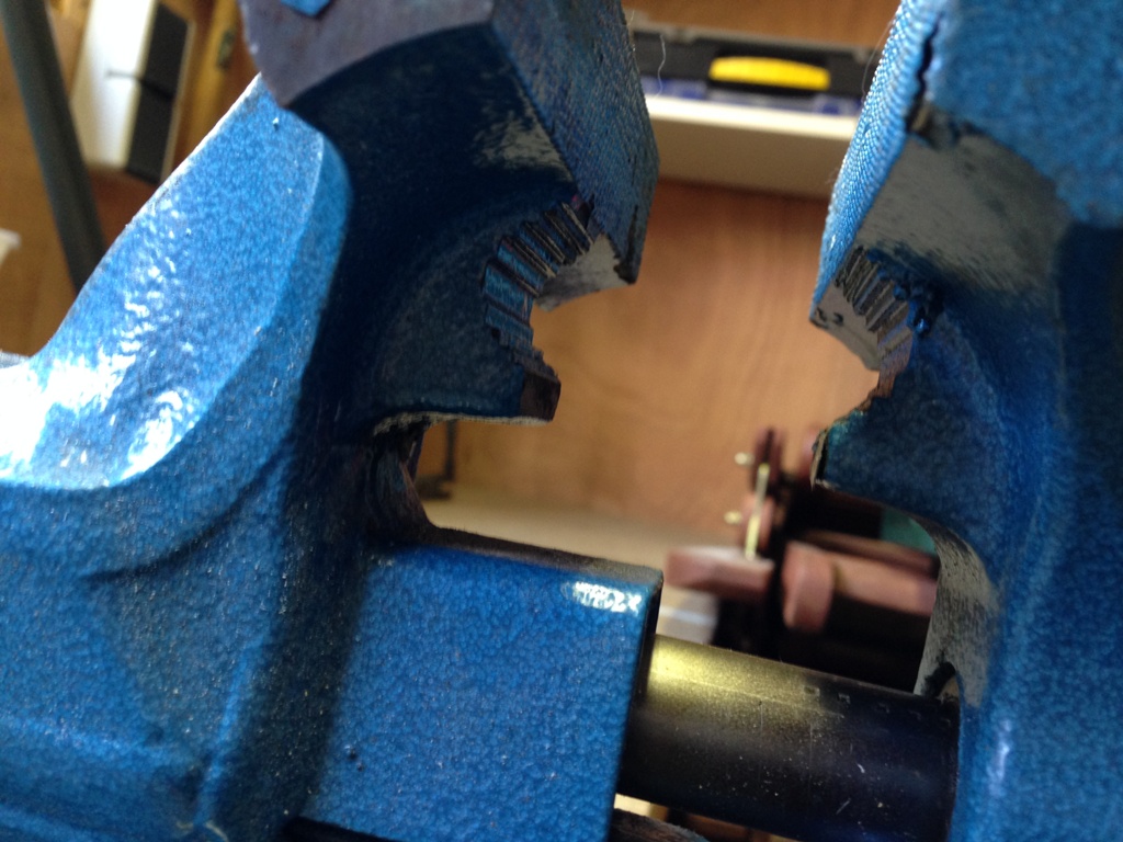 Bankschroef met buisklem