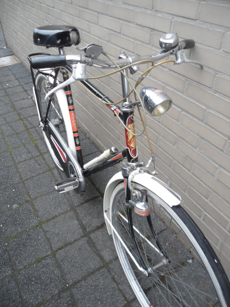 Gay Light linksvoor compr..jpg