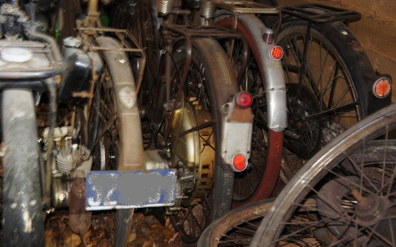 philip partij rijwielen met hulpmotor.JPG