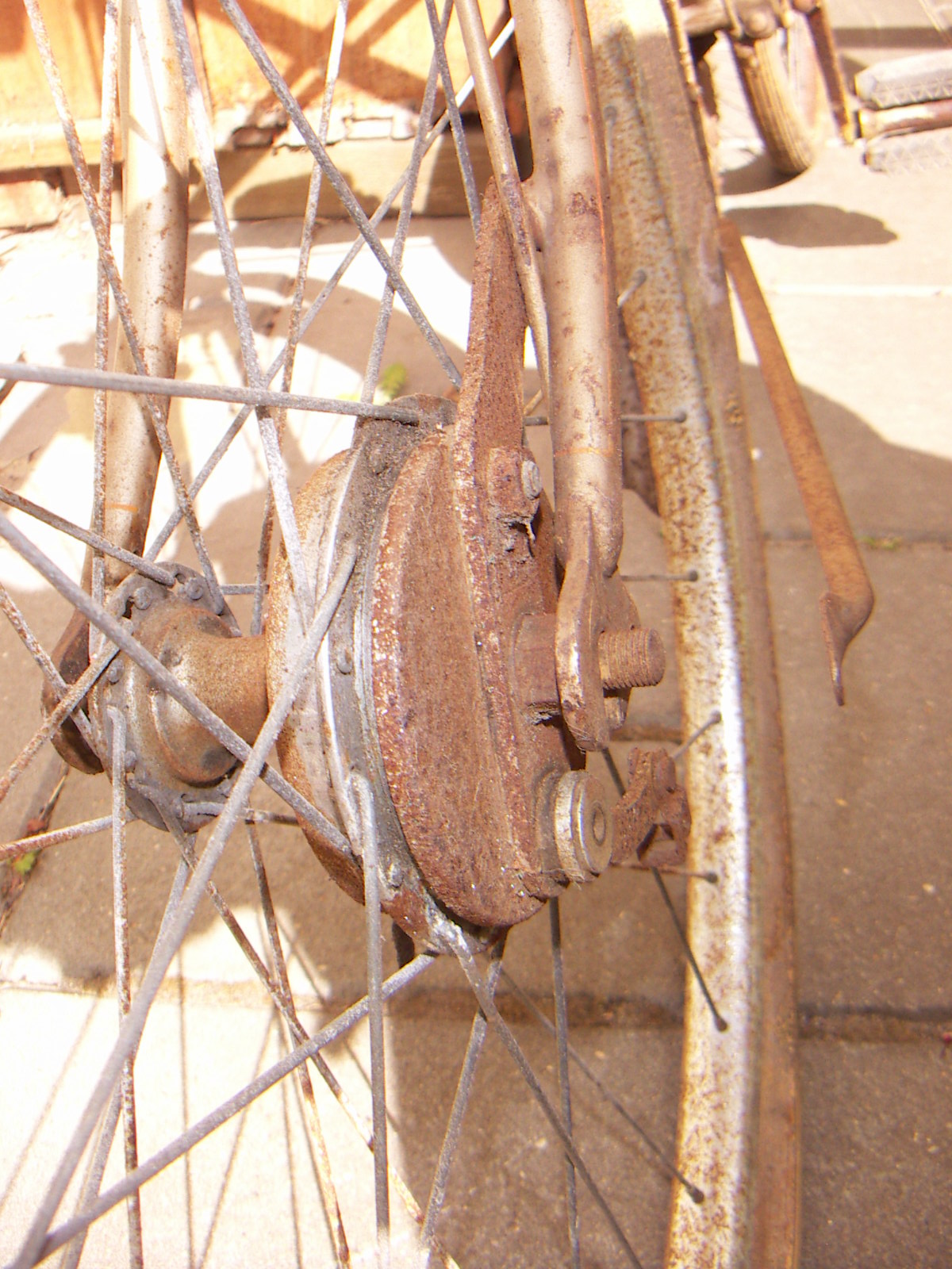 een gouden kruisframe