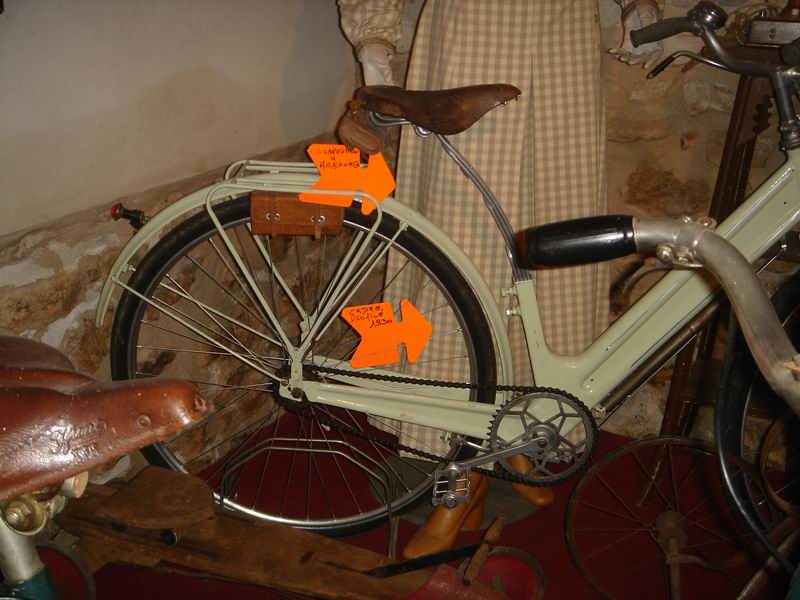 2007-03-03 MuséeDuVéloFavrieux_014.JPG