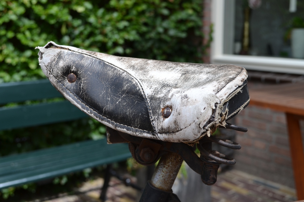 Gruno fiets Winschoten damesrijwiel jaren 30 23.JPG