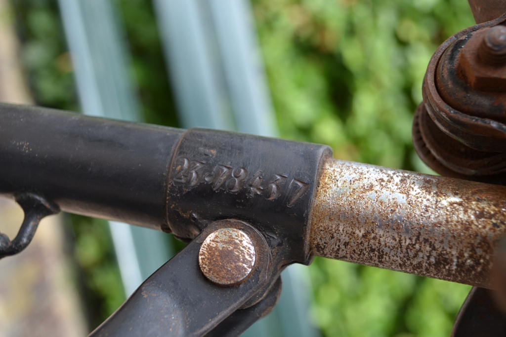 Gruno fiets Winschoten damesrijwiel jaren 30 20.JPG