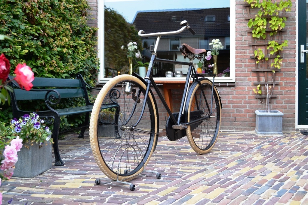 Gruno herenrijwiel 1923 1.JPG