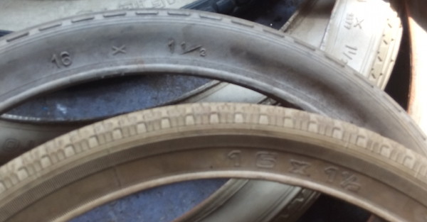 2 stuks 16x1 1/2 Doeto wit