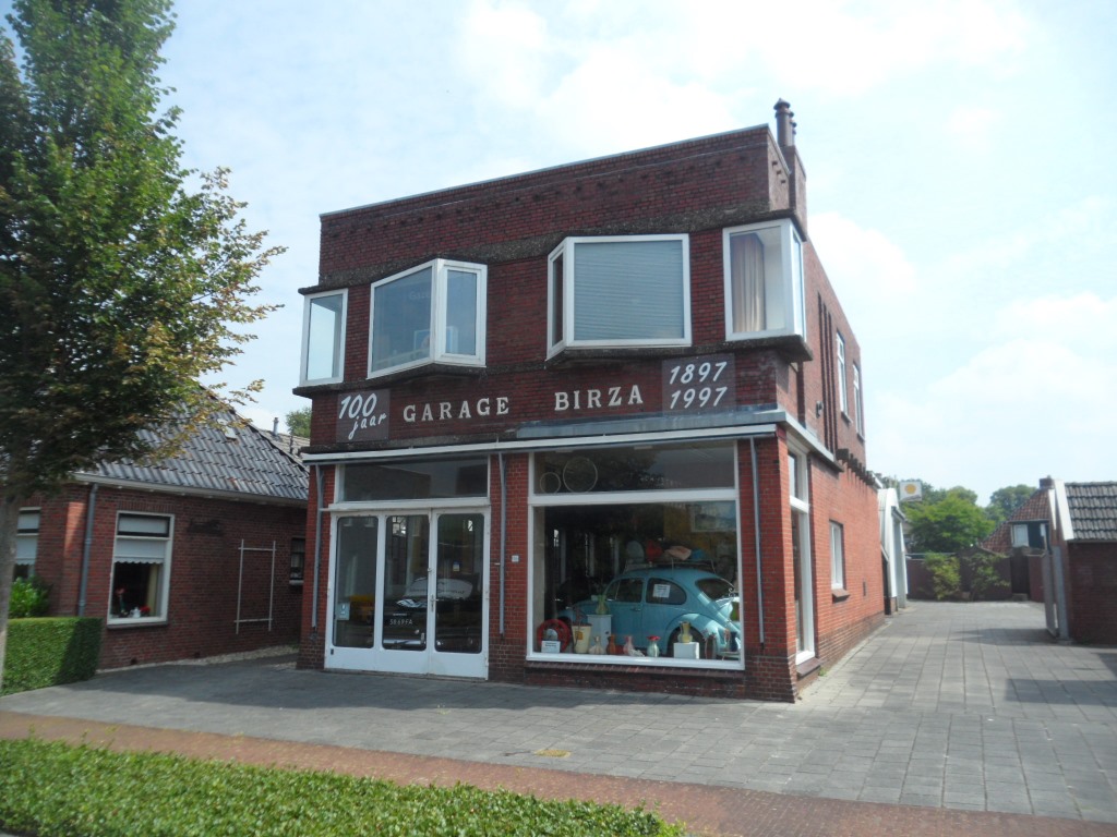 Birza Garage.jpg