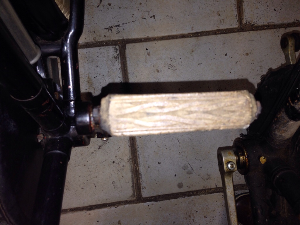 Herenpedaal op mijn Gruno uit 1923 met prachtig motief