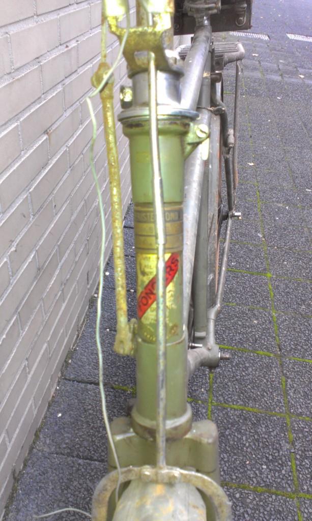 BB 1930 front compr..jpg