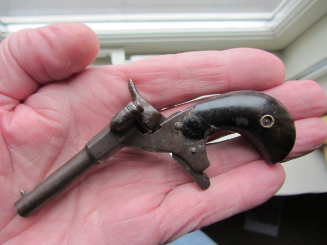 pistool 003 (640x480).jpg