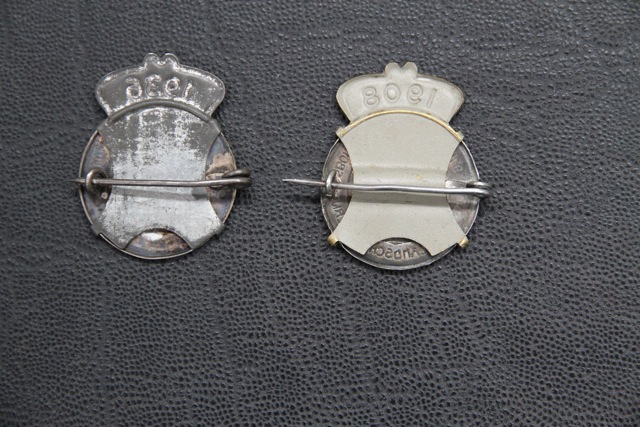 achterzijde, de late versie niet meer van koper