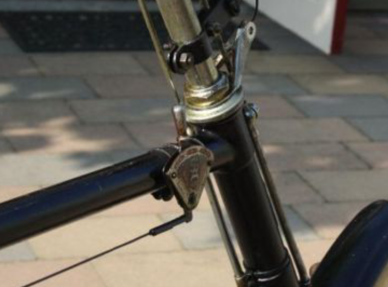 Deze zit op een Gazelle no.8