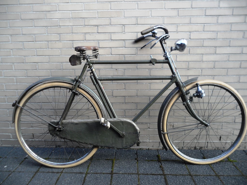 BB rechts compr..jpg