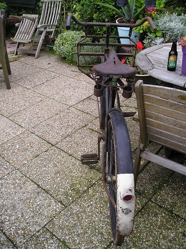 gazelle alphen aan de rijn + kleding 002.JPG